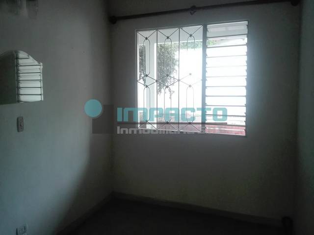 SE ARRIENCA CASA COMERCIAL EN SANTA GEMA PARA COD 11147 EE