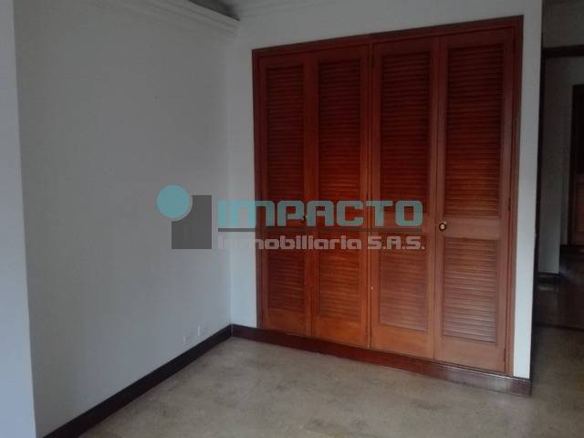 SE ARRIENDA APARTAMENTO EN CASTROPOL COD 11182 EE