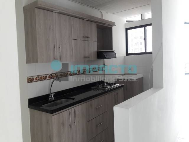 SE ARRIENDA APARTAMENTO EN ROBLEDO COD 11261