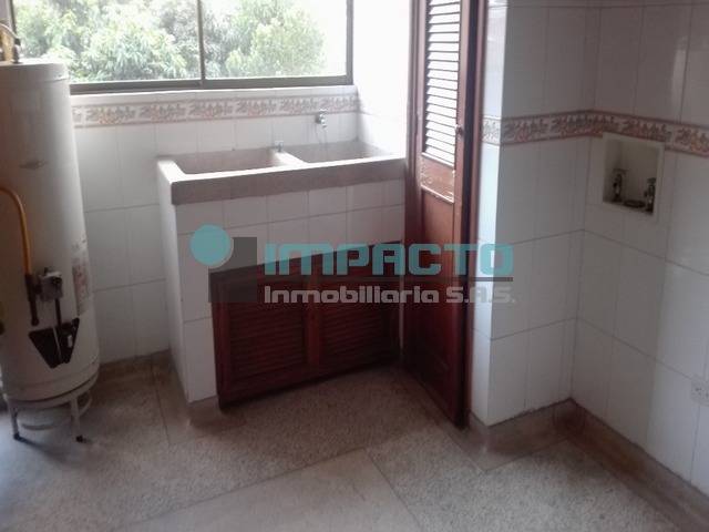 SE ARRIENDA APARTAMENTO EN CASTROPOL COD 11182 AA