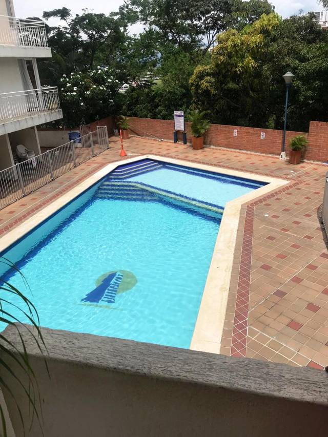 VENTA DE APARTAMENTO EN CAÑAVERAL FLORIDABLANCA CONJUNTO CERRADO CERCA A LA FOSCAL, FOSUNAB, METRO COD:082