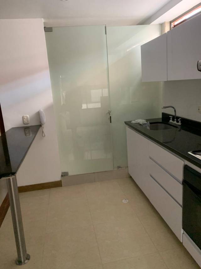 Arriendo bonito apartamento en Nicolas de Federman