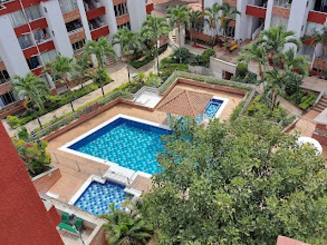 Apartamento Penthouse en Floridablanca por la paralela al Bosque