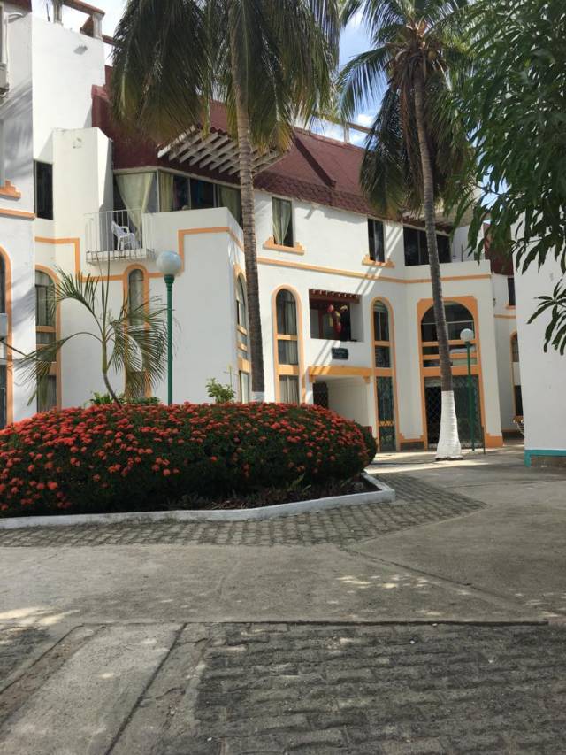 Apartamento en Santa Marta en unidad cerrada cerca a el Rodadero