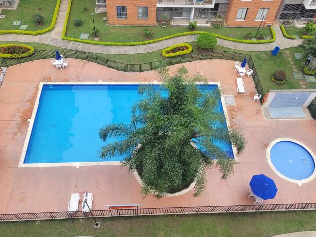 Venta de Apartamento en el Sur de Cali, Valle del Lili, 71m2, 2 habitaciones, estudio