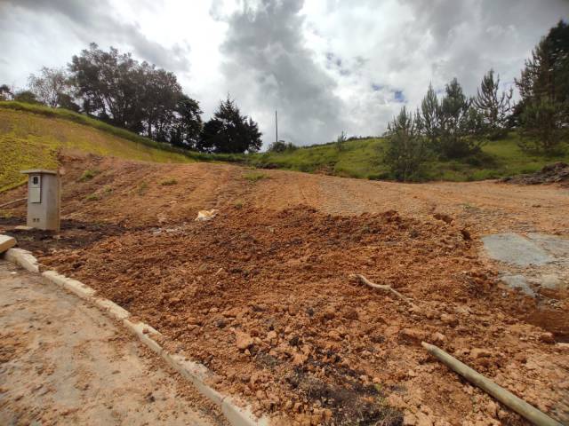 Lote en unidad cerrada, Guarne