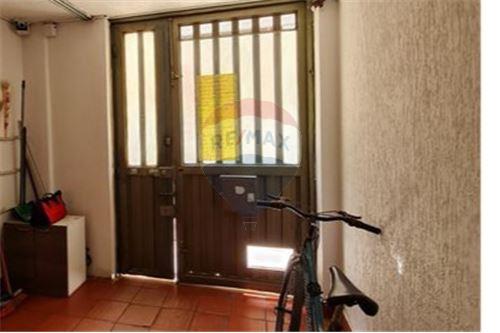 Venta edificio tipo hostal, comercial-residencial.