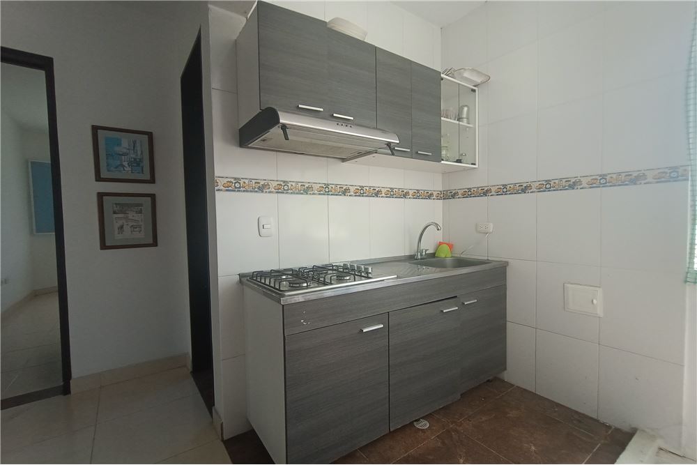 CASA RENTABLE CON 2 APARTAMENTOS  (BAJÓ DE PRECIO)