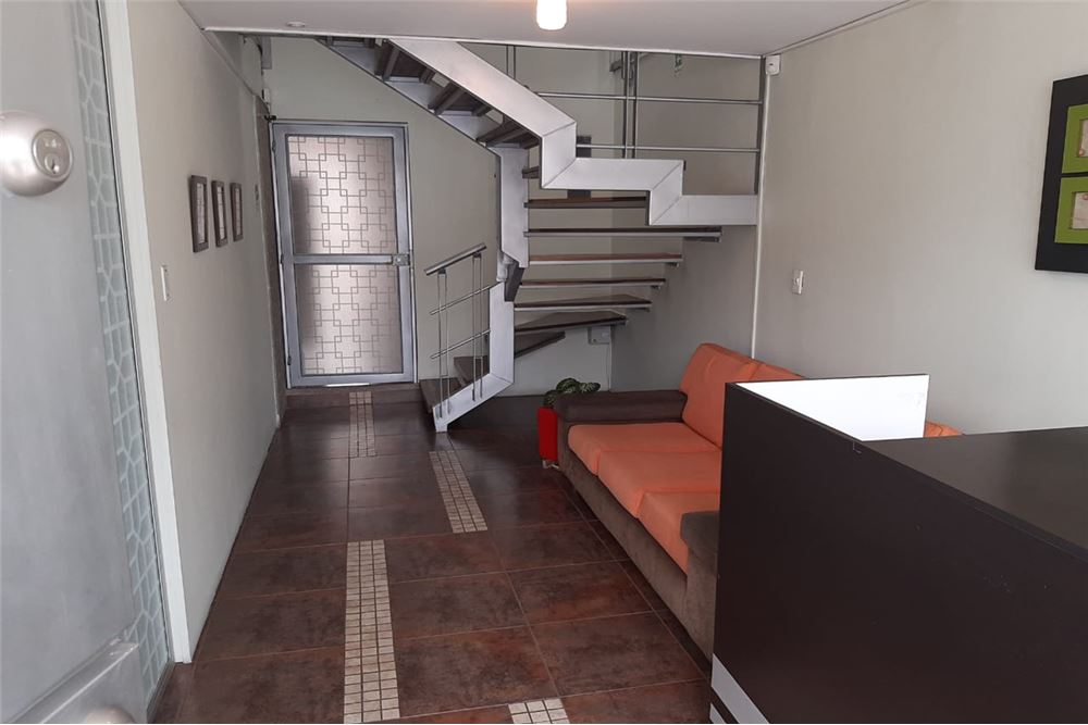 VENTA CASA / OFICINA EN PASADENA (Cll.101a con 47)