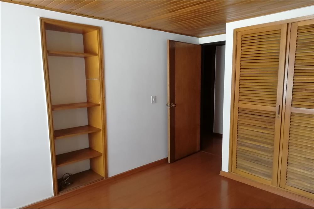 Rento Apartamento muy bien ubicado en Sta. Bárbara