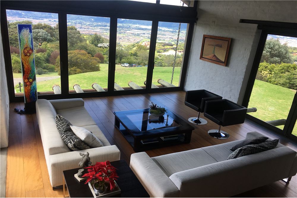 Vendo Casa Sindamanoy - Chía - 700 m2 - Lote 10650