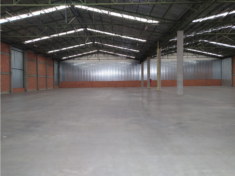 BODEGA ARRIENDO 1500M2 PARQUE INDUSTRIAL PARA ALMACENAJE.