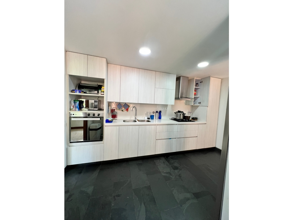 Apartamento en venta en Medellín/Poblado-cerca al Tesoro