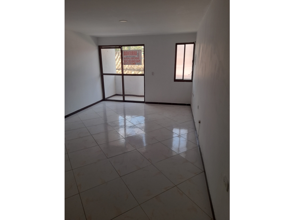 APARTAMENTO (2º P) EN ARRIENDO SECTOR VILLANUEVA