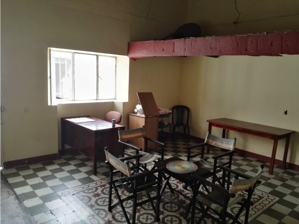 CASA EN VENTA BARRIO MILANES