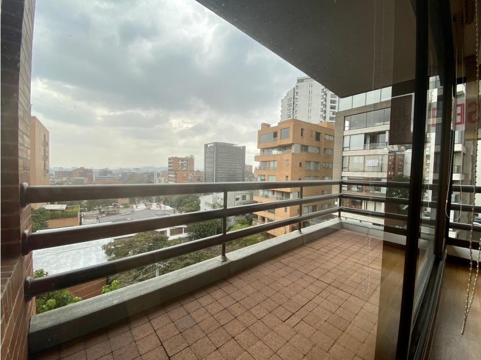 APARTAMENTO EN VENTA EN ROSALES DE DOS HABITACIONES