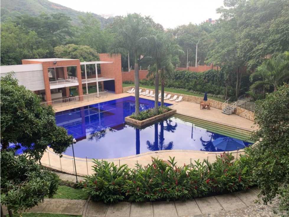 SE VENDE APARTAMENTO AL OESTE DE CALI, BOSQUES DEL OESTE. A