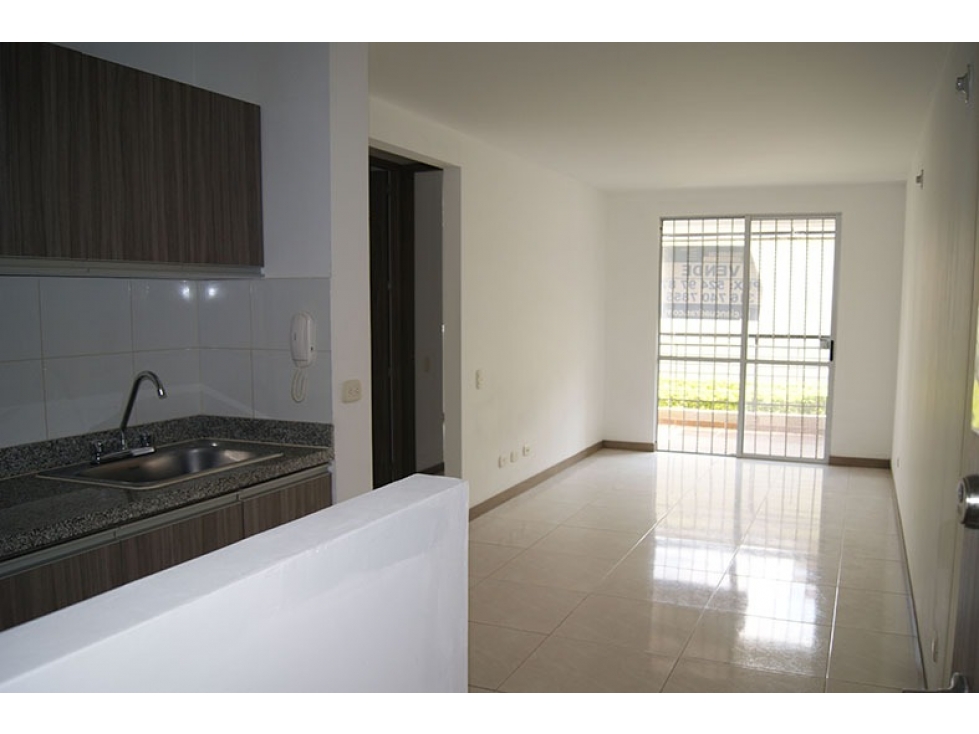 Vendo Apartamento en Bochalema 1 piso CJ (6446200)