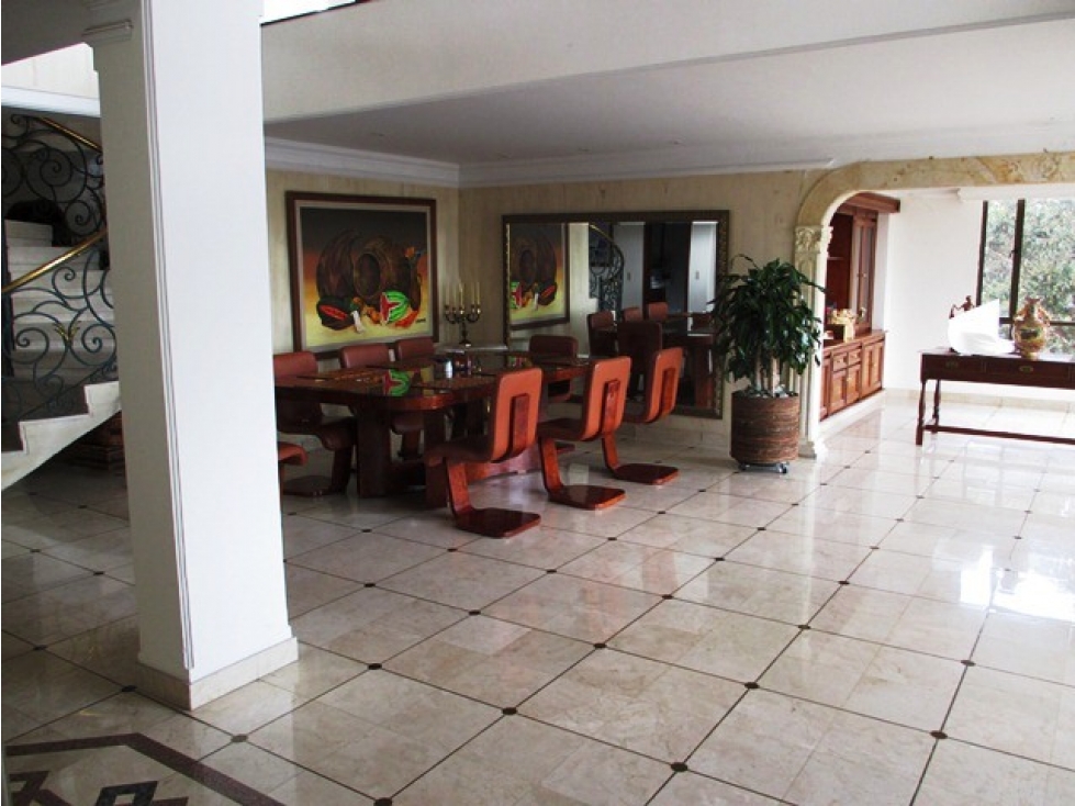 Arriendo Vendo Apartamento Penthouse Duplex de 403mt Bosque de Pinos