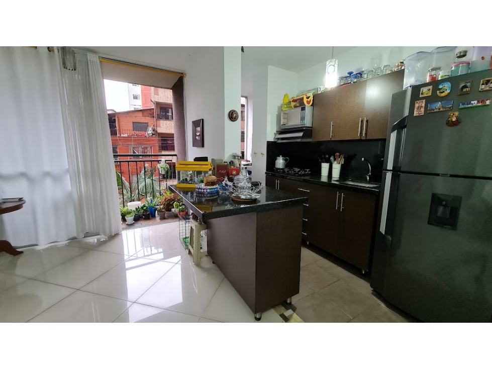 Apartamento en venta en Sabaneta, Calle Larga