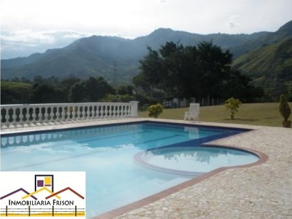 Arriendo finca de Recreo en Barbosa Antioquia