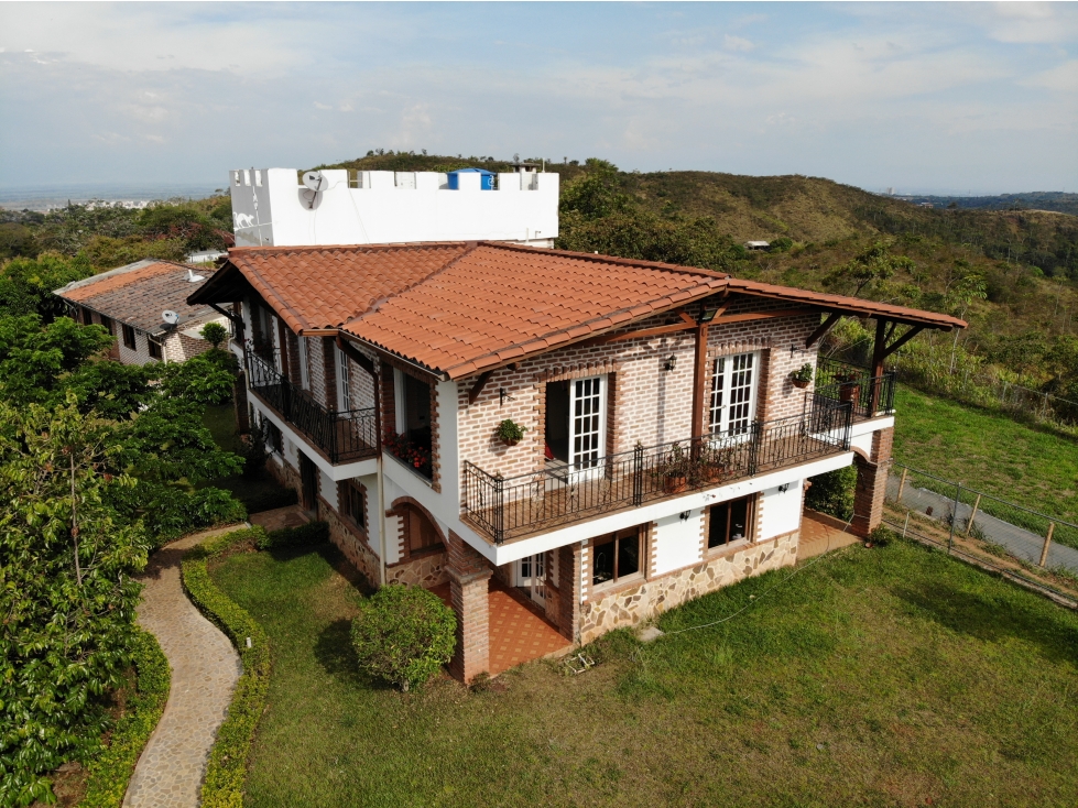 Casa Campestre en Venta en Cali - La Buitrera