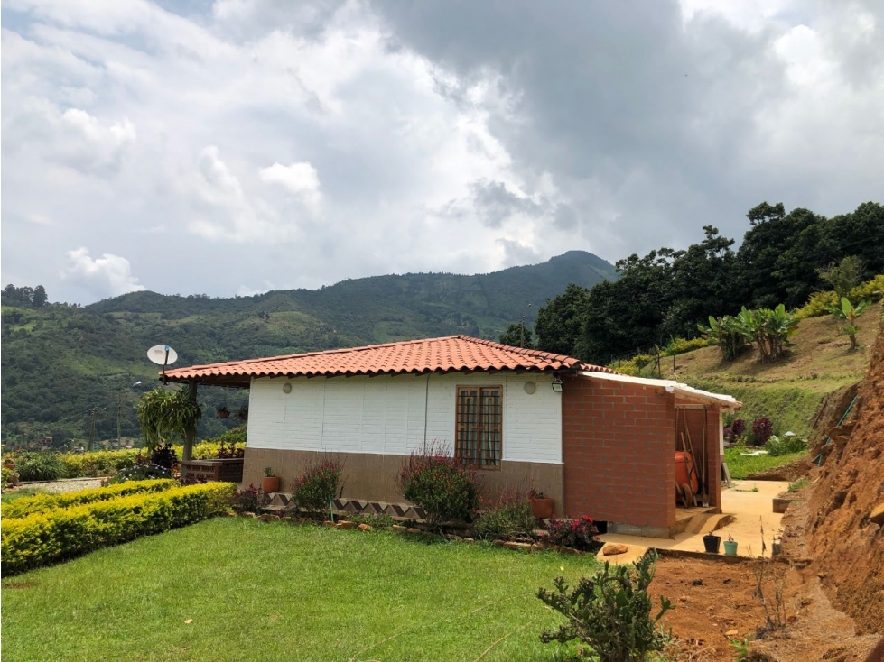 VENTA/ CAMBIO FINCA COPACABANA, VEREDA PEÑOLCITO