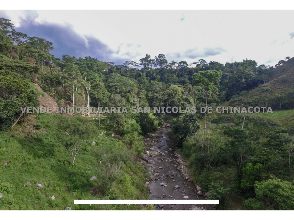 TERRENO CENTRAL EN CHINACOTA