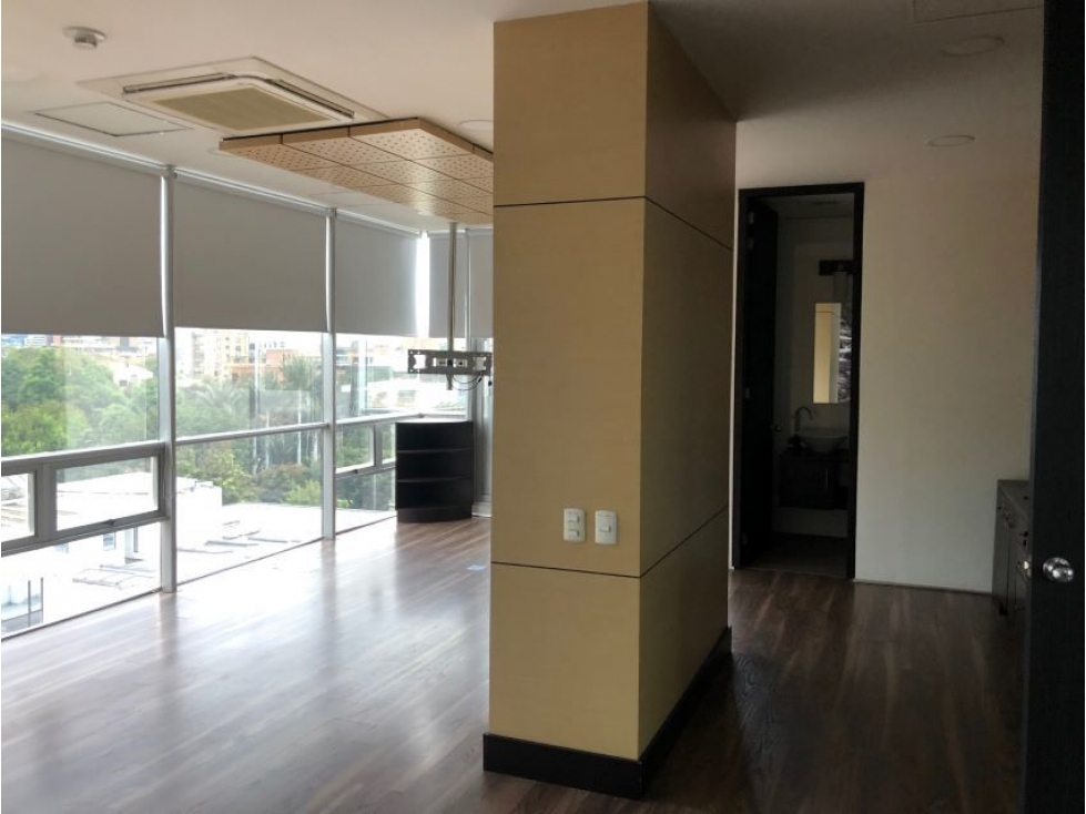 BOGOTA, ARRIENDO  OFICINA CHICO NORTE II  1.600 Mts