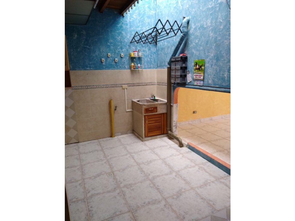 SE VENDE CASA EN MANIZALES