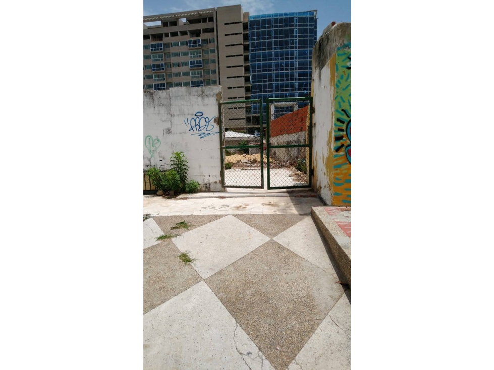 Se vende lote en el barrio La Campiña