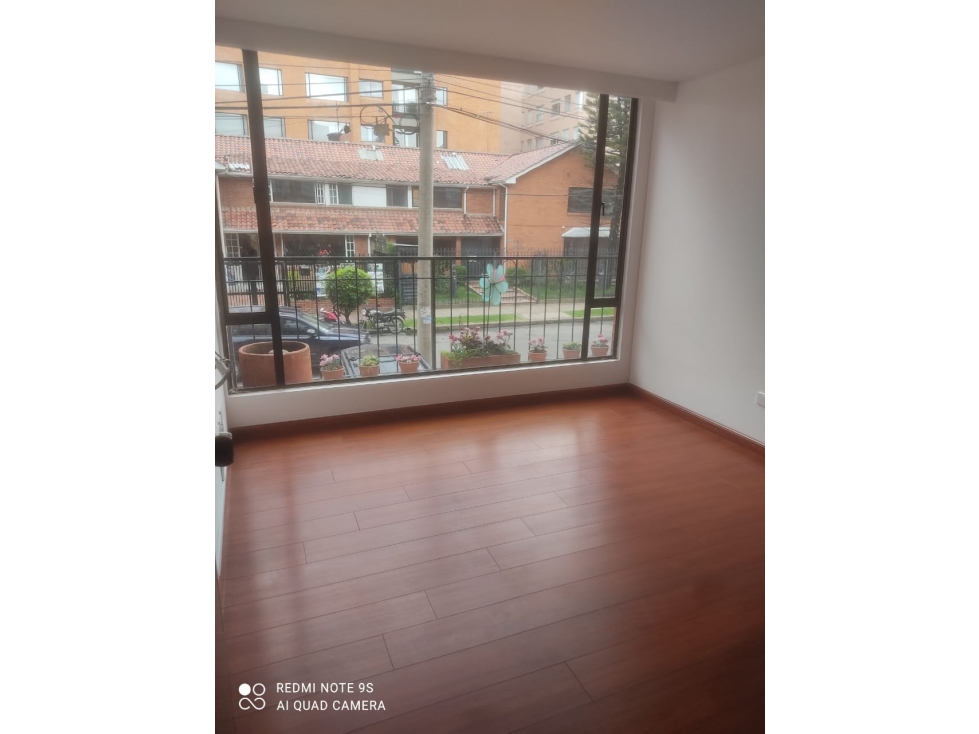 ARRIENDO APARTAMENTO EN CHICO NAVARRA-3HAB-MI