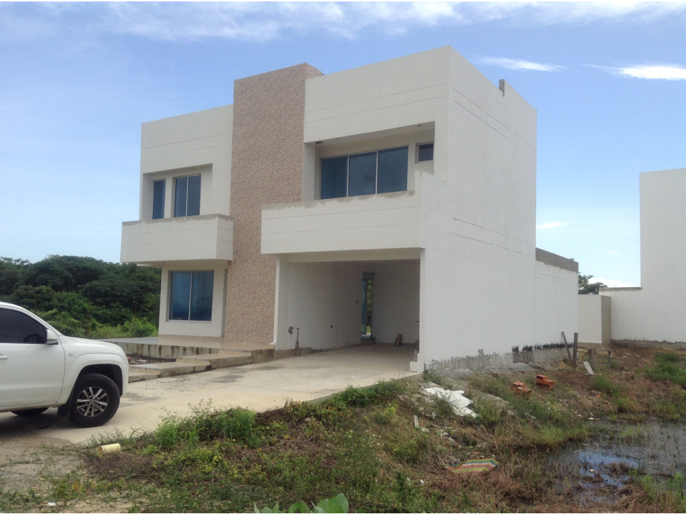 VENDO CASA EN ZONA NORTE DE CARTAGENA.