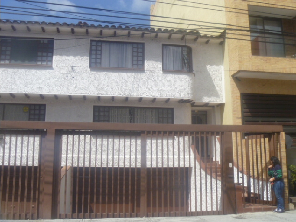 VENTA CASA EN SANTA BARBARA 350 MT