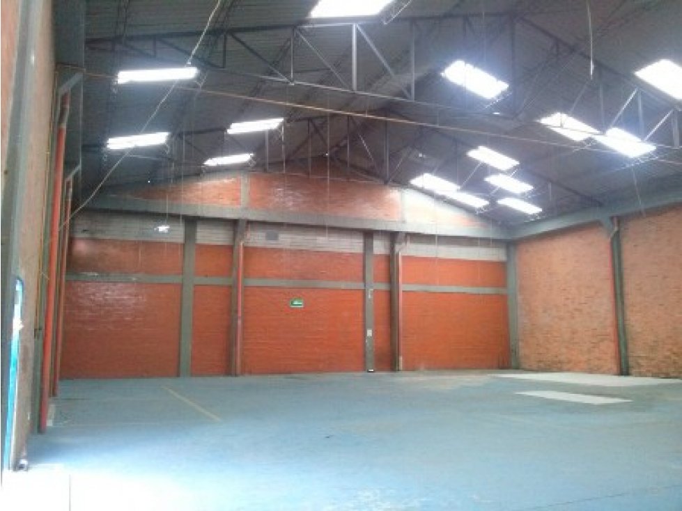 BODEGA EN ARRIENDO VENTA SECTOR ALQUERIA, INDUSTRIAL