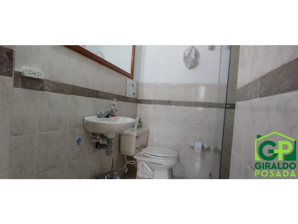 VENDO  APARTAMENTO EN EL POBLADO - CASTROPOL