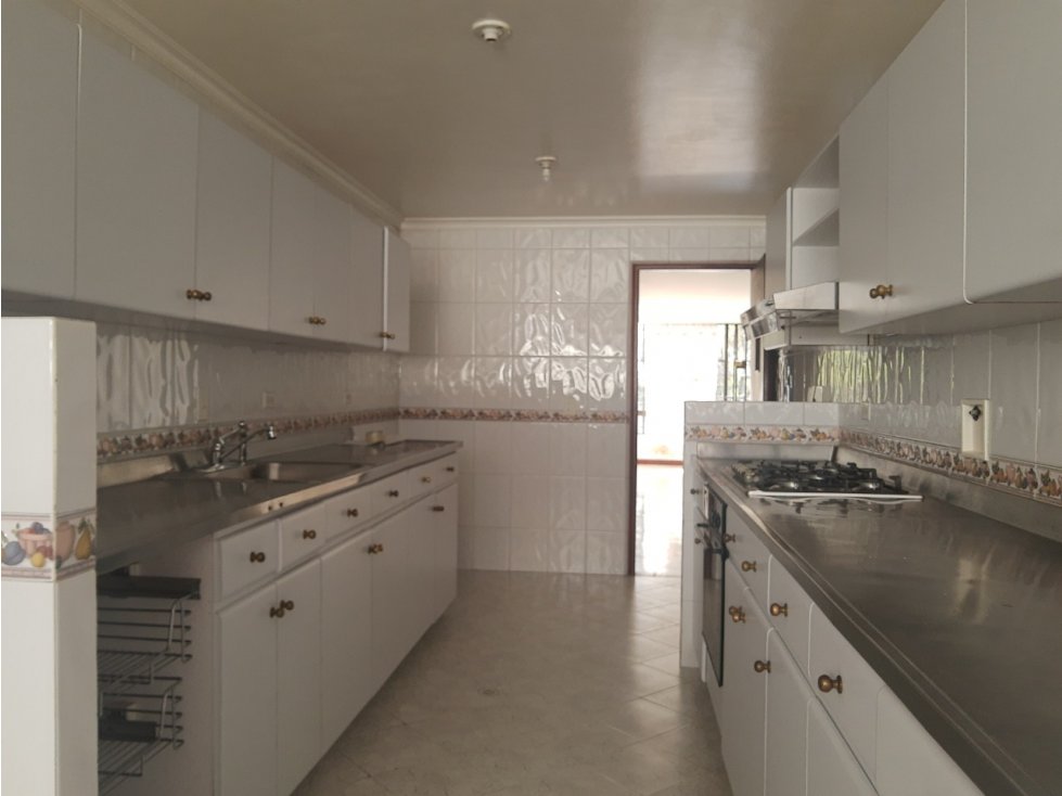 ARRIENDO APARTAMENTO EN LAURELES