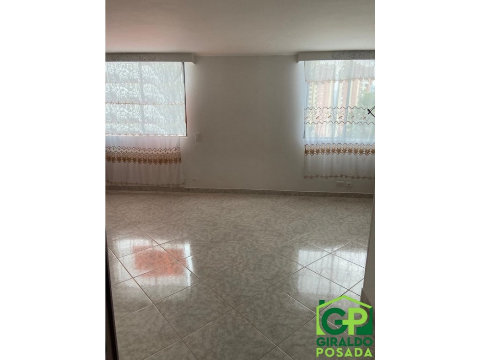 VENDO APARTAMENTO EN EL POBLADO -LOMA DEL INDIO