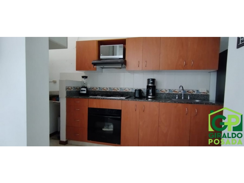 ARRIENDO   APARTAMENTO EN EL POBLADO - CASTROPOL