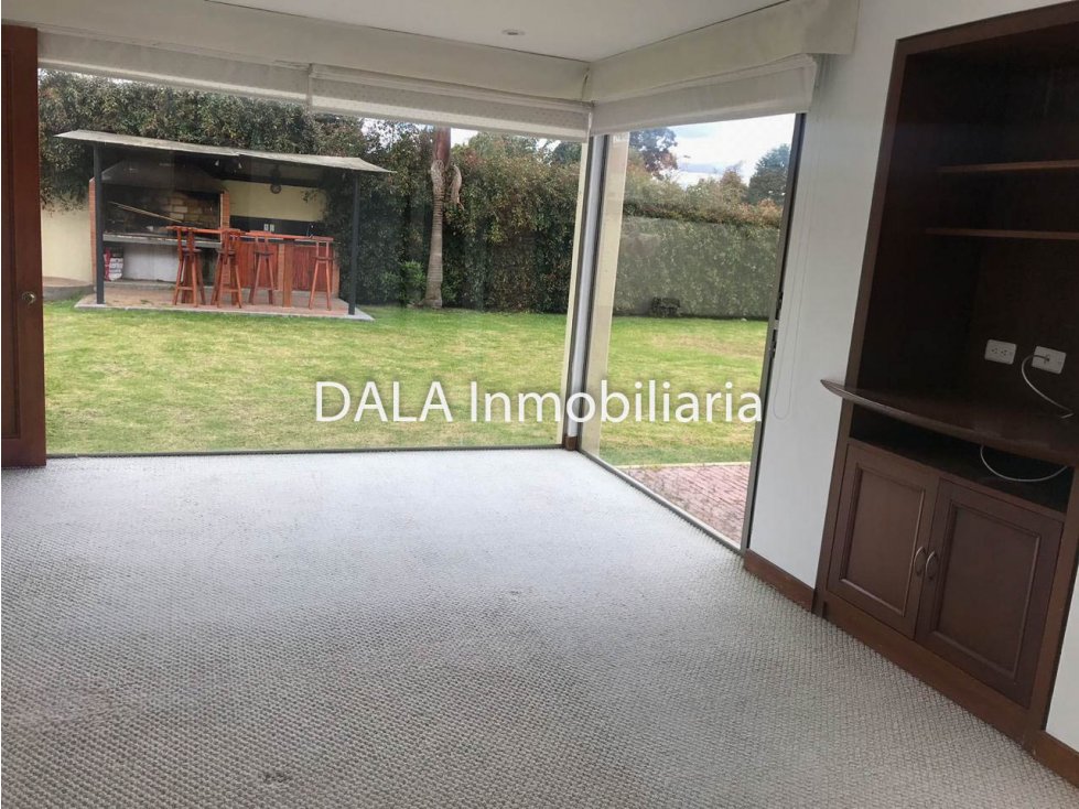 SE VENDE  CASA EN  SAN SIMON GUAYMARAL