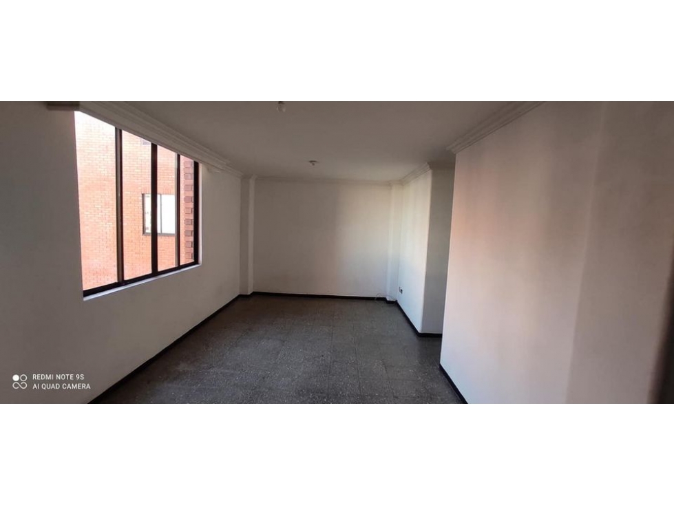 Venta Apartamento de 74mts2 Colseguros, Sur de Cali 7641.