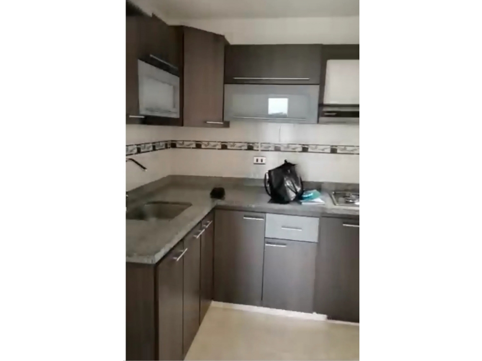 Venta Apartamento de 76mts2 en El Lido, Sur de Cali 9685.