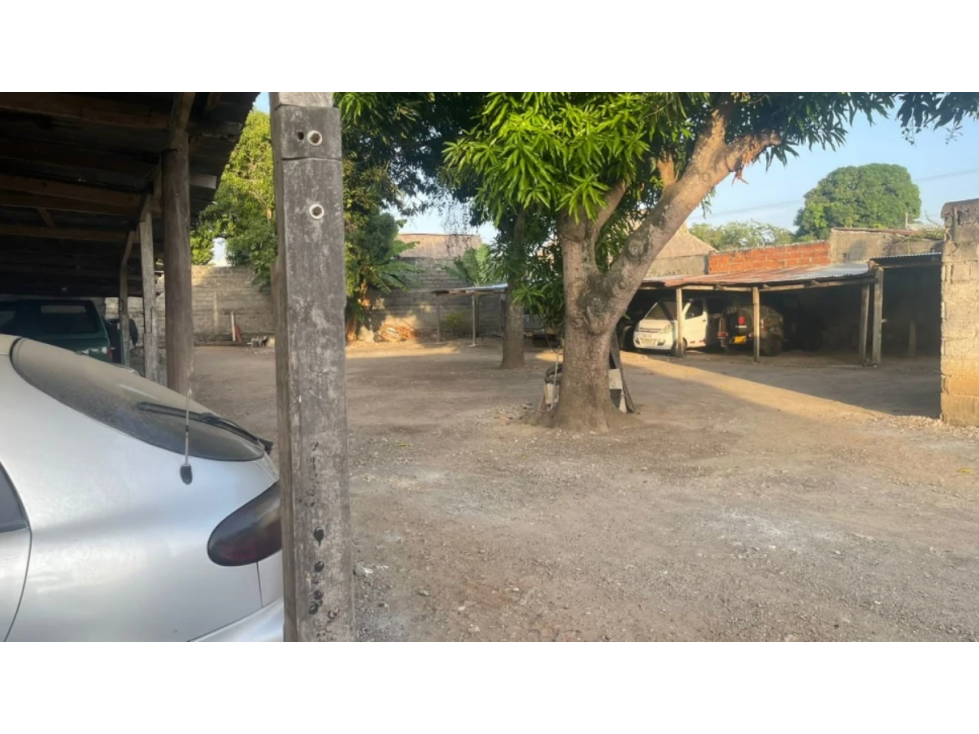 Lote en venta en zona centro de montería.