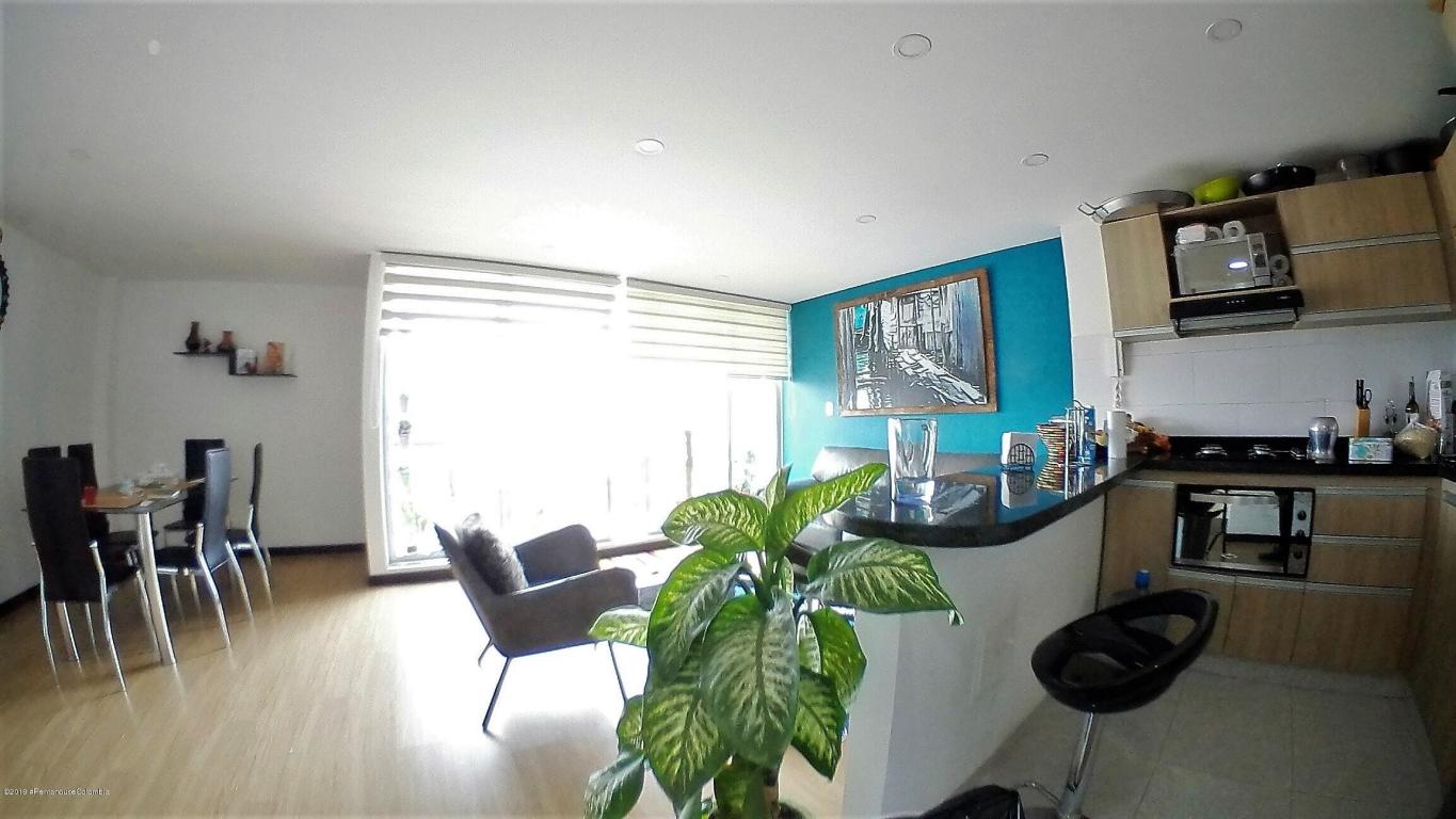 Apartamento en  Julio Caro RAH CO: 21-48