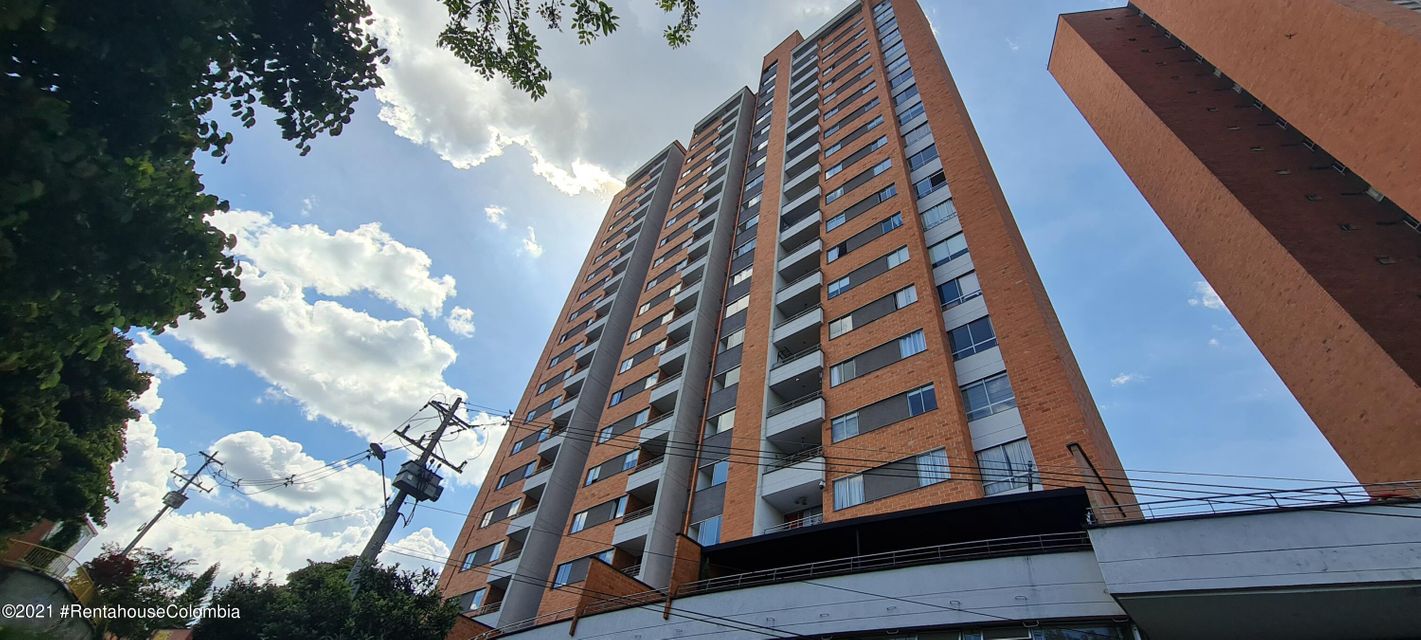 Apartamento en  Altamira(Medellin) COD: 22-1353