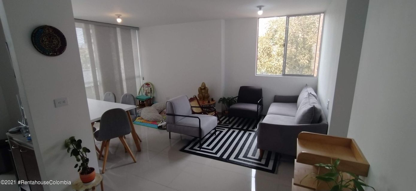 Apartamento en  Senorial(Envigado) COD: 22-1332