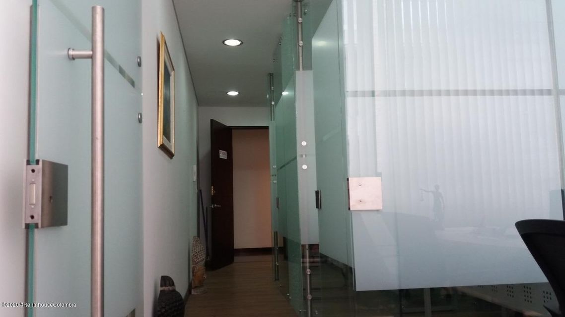 Arriendo Comercial en  Chico Norte(Bogota) C.O  23-956