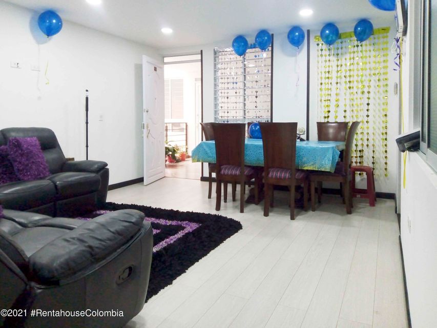 Vendo Apartamento en  Florencia(Bogota) C.O  22-1573