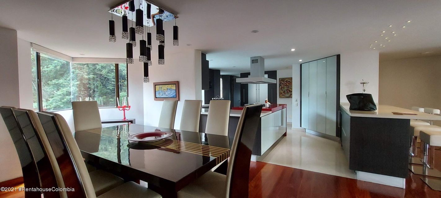 Arriendo Apartamento en  Los Rosales(Bogota) C.O  23-930