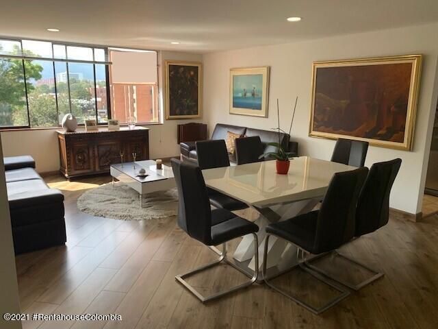 Apartamento en  Niza(Bogota) cod: 22-756